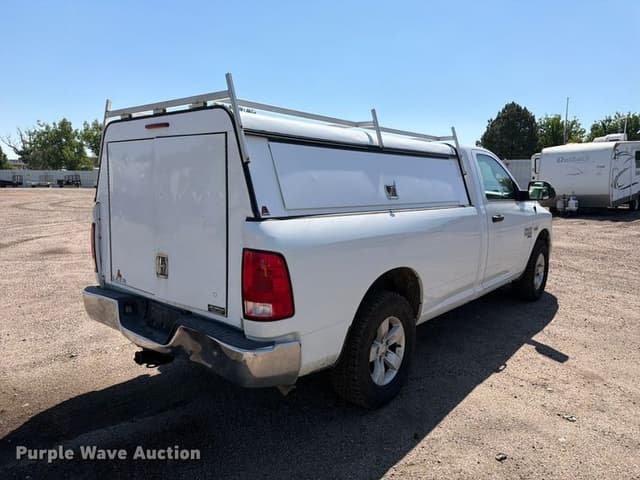 Image of Dodge Ram 1500 equipment image 4