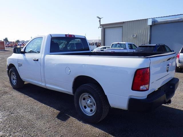 Image of Dodge Ram 1500 equipment image 3