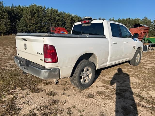 Image of Dodge Ram 1500 equipment image 4