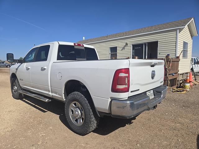 Image of Dodge Ram 2500 equipment image 4