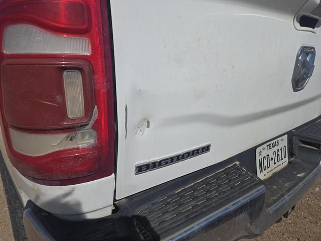 Image of Dodge Ram 2500 equipment image 3