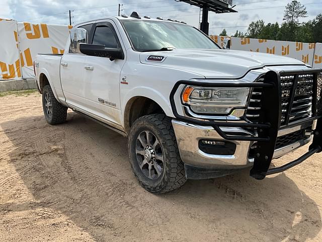 Image of Dodge Ram 2500 equipment image 2