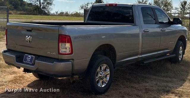 Image of Dodge Ram 2500 equipment image 4