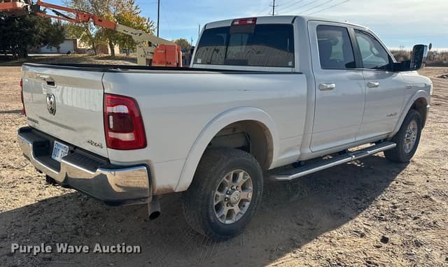 Image of Dodge Ram 2500 equipment image 4