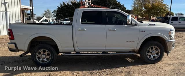 Image of Dodge Ram 2500 equipment image 3