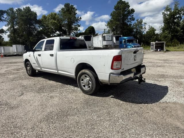 Image of Dodge Ram 2500 equipment image 2