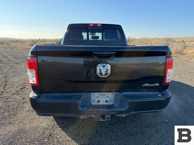 Image of Dodge Ram 2500 equipment image 3