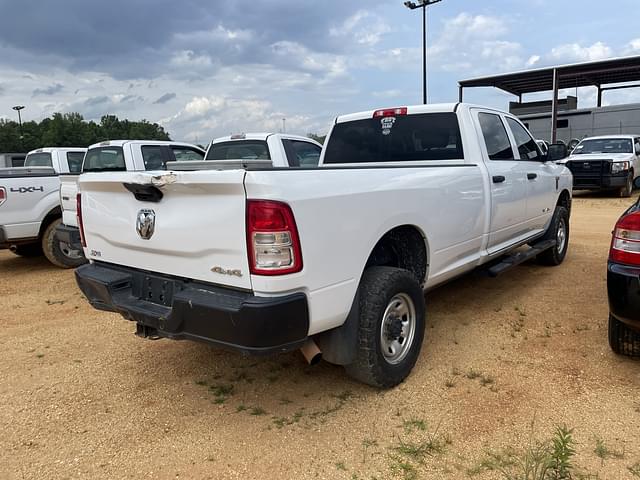 Image of Dodge Ram 2500 equipment image 4