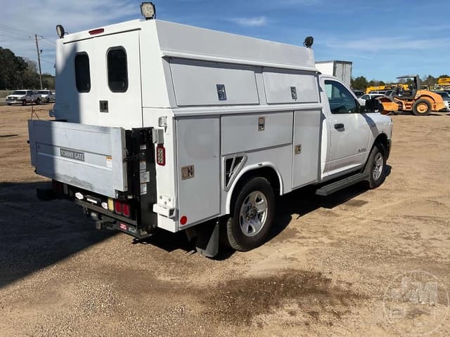 Image of Dodge Ram 2500 equipment image 4