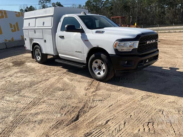 Image of Dodge Ram 2500 equipment image 2