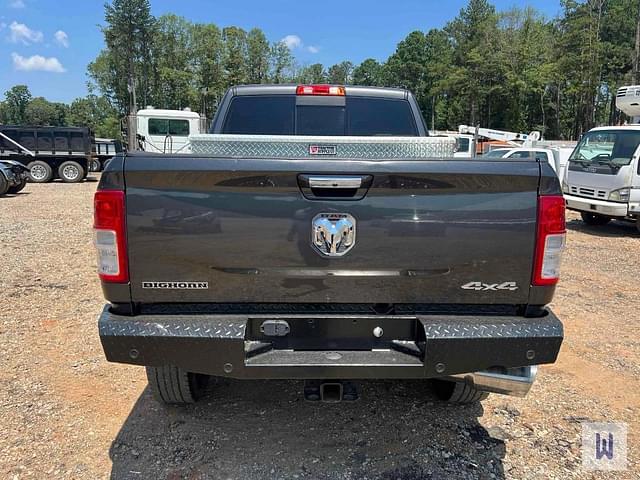 Image of Dodge Ram 2500HD equipment image 4