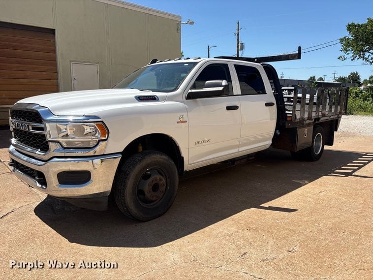 2019 Dodge Ram 3500 Equipment Image0