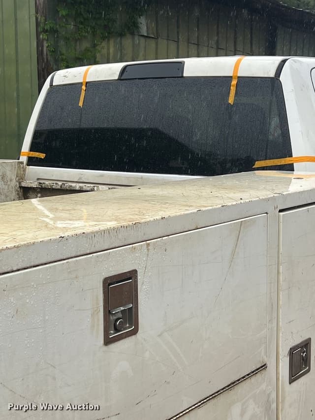 Image of Dodge Ram 3500 equipment image 1