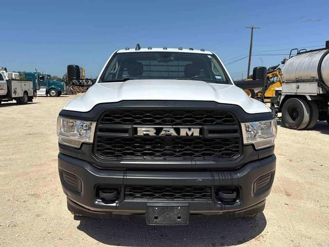 Image of Dodge Ram 3500HD equipment image 1