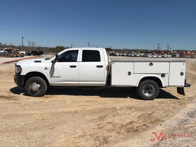Image of Dodge Ram 3500HD equipment image 4
