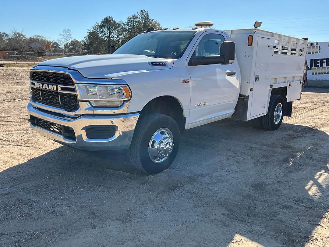 Image of Dodge Ram 3500 Primary image