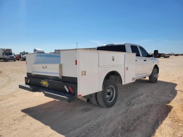 Image of Dodge Ram 3500 equipment image 4