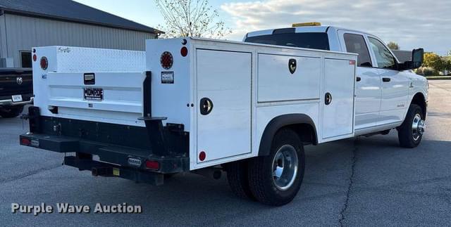 Image of Dodge Ram 3500 equipment image 4
