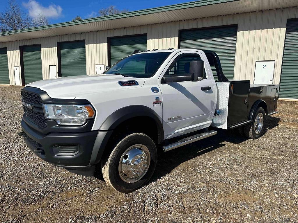 Image of Dodge Ram 5500 Primary image