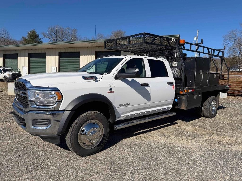 2019 Dodge Ram 5500 Equipment Image0