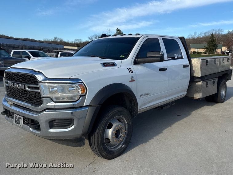 2019 Dodge Ram 5500 Equipment Image0