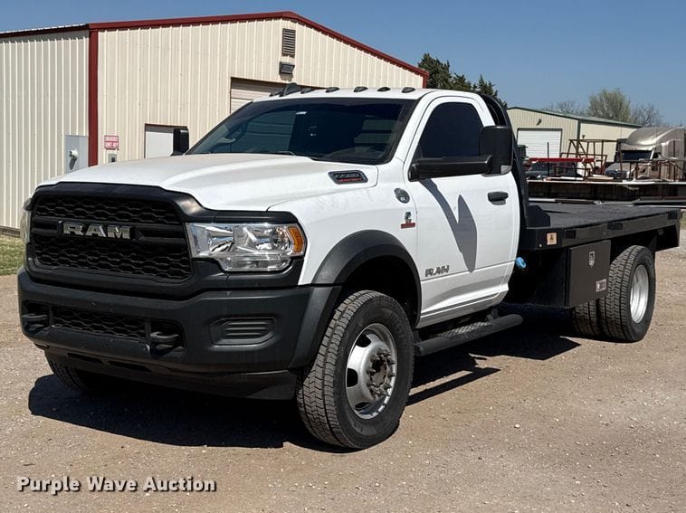 2019 Dodge Ram 5500 Equipment Image0