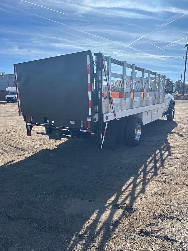 Image of Dodge Ram 5500HD equipment image 4