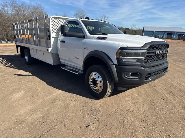 Image of Dodge Ram 5500HD equipment image 1