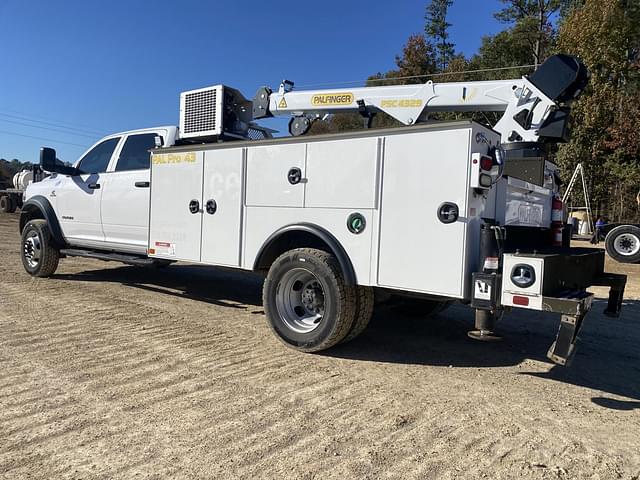 Image of Dodge Ram 5500HD equipment image 1