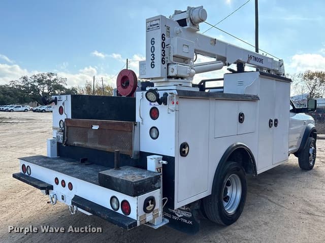Image of Dodge Ram 5500 equipment image 4