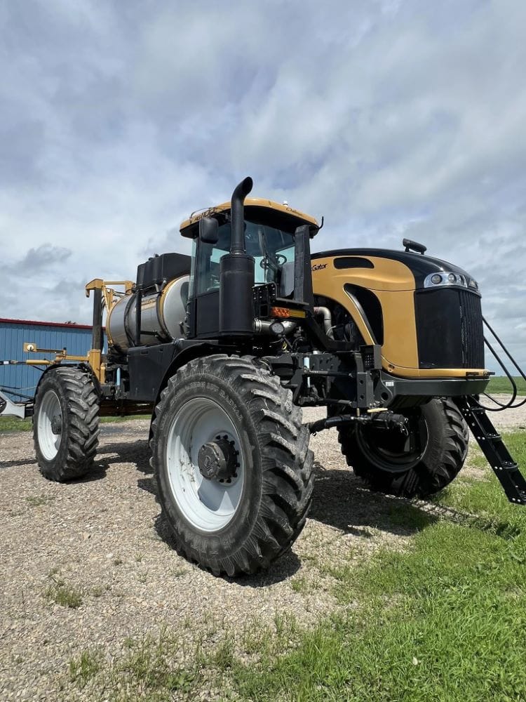 2019 RoGator RG1100C Equipment Image0
