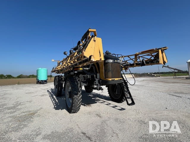 Image of RoGator RG1300C equipment image 3