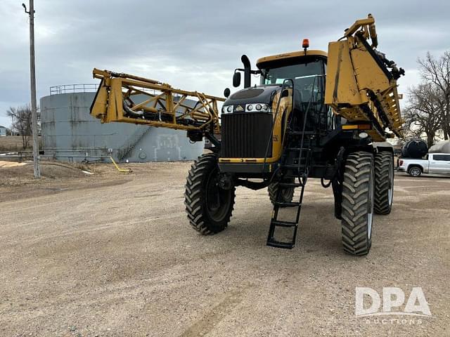 Image of RoGator RG1300C equipment image 2