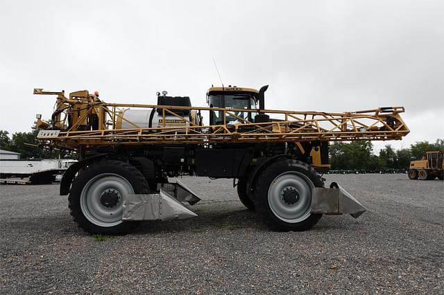 Image of RoGator RG1100C equipment image 1