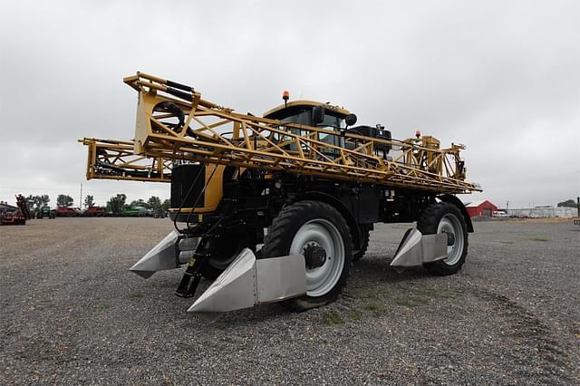 Image of RoGator RG1100C equipment image 2