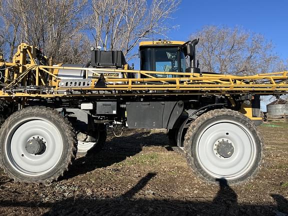 Image of RoGator RG1100C equipment image 1