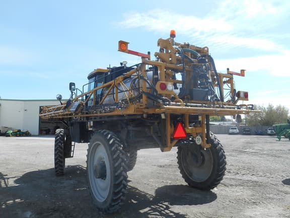 Image of RoGator RG1100C equipment image 4
