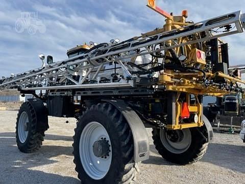 Image of RoGator RG1100C equipment image 4