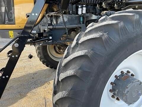 Image of RoGator RG1100C equipment image 2