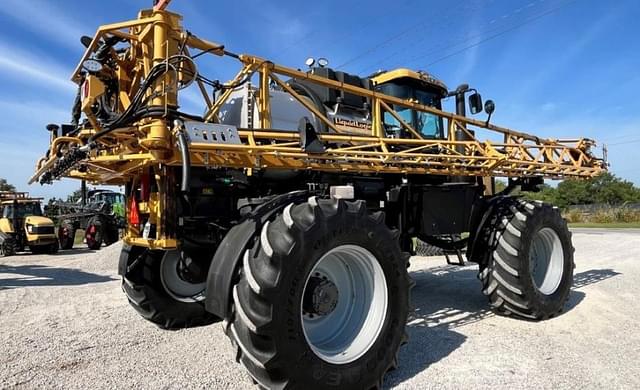 Image of RoGator RG1100C equipment image 3