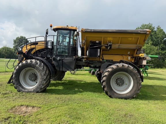 2019 RoGator RG1100C Equipment Image0