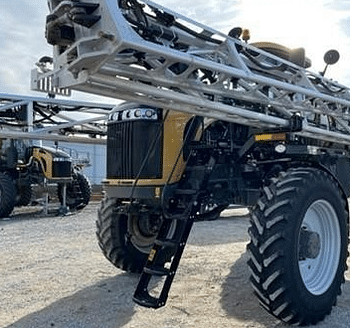 2019 RoGator RG1100C Equipment Image0