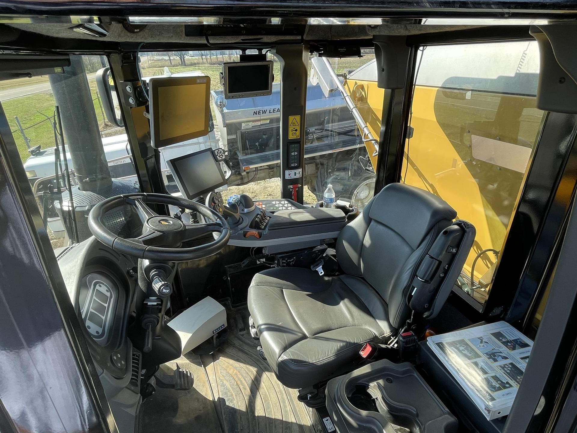 Main image RoGator RG1100C 8