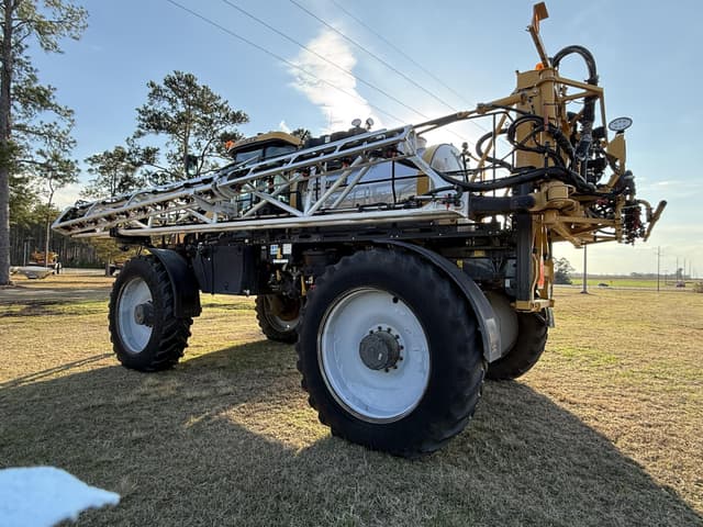 Image of RoGator RG1100C equipment image 3