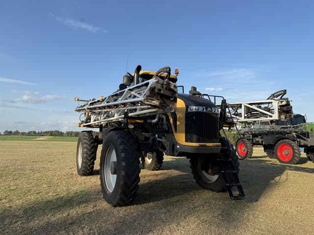 Image of RoGator RG1100C equipment image 1