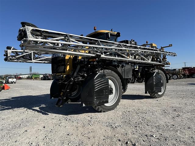 Image of RoGator RG1100C equipment image 2