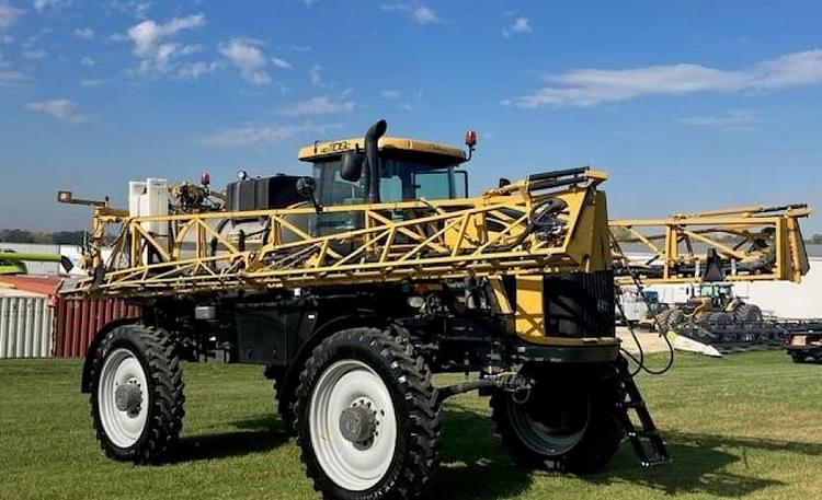 2019 RoGator RG1100C Equipment Image0