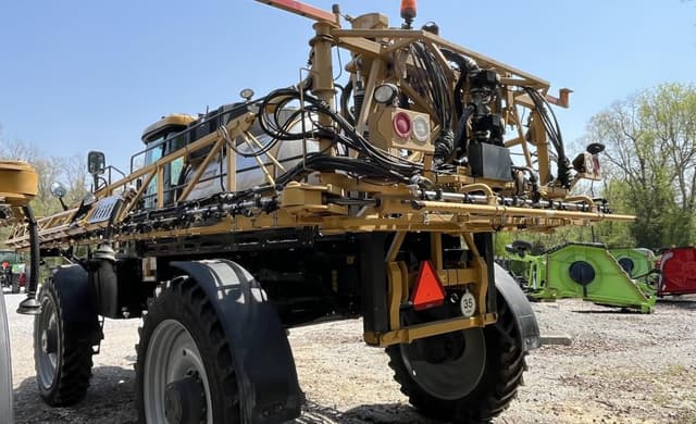 Image of RoGator RG1100C equipment image 4