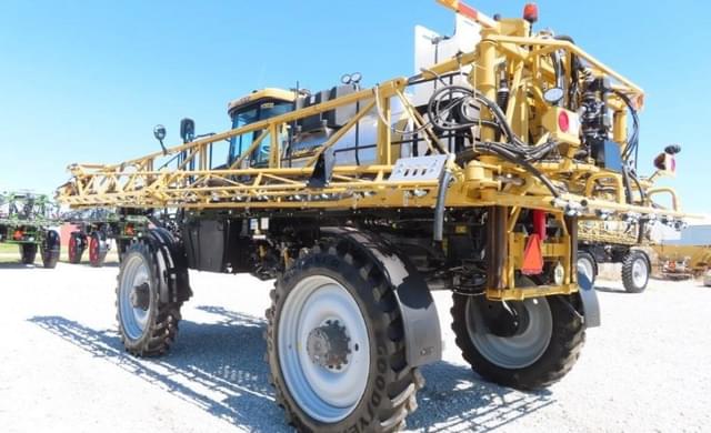 Image of RoGator RG1100C equipment image 2