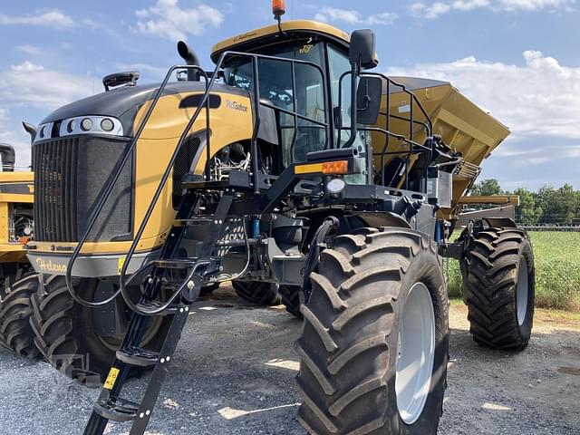 Image of RoGator RG1100C equipment image 3